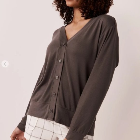 LA VIE EN ROSE Soft Knit Boyfriend Cardigan V Neck Sustainable Cozy Loungewear - Picture 1 of 8
